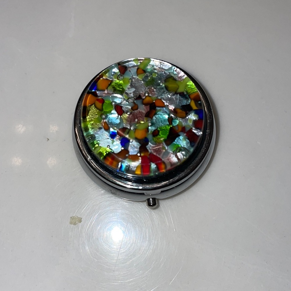 Lionve Sparkly Multicolored Pillbox Nwot - image 1